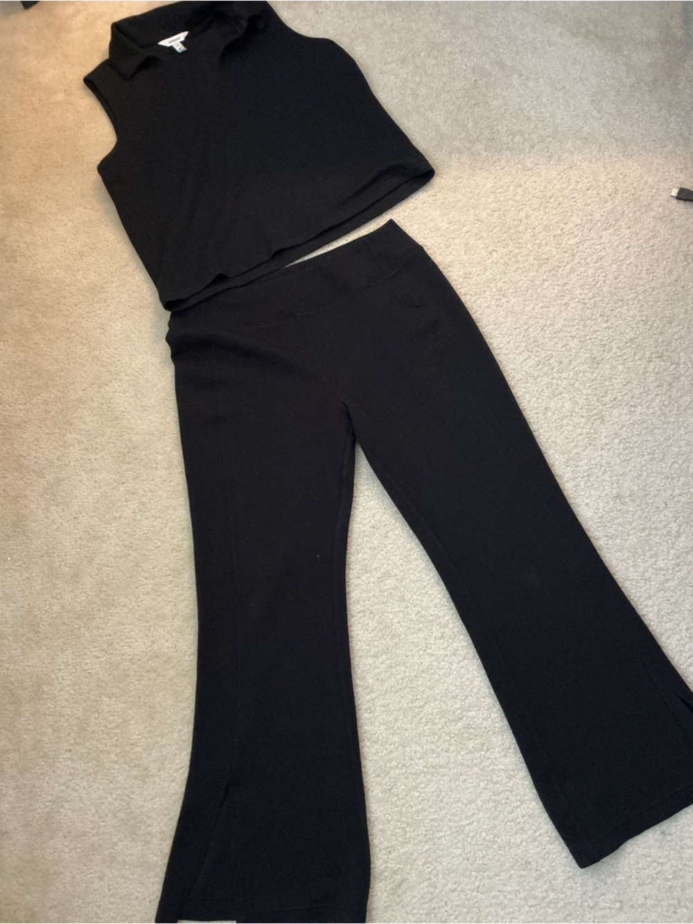 SPANX Matching Set Lounge/Travel wear - Picture 3 of 11